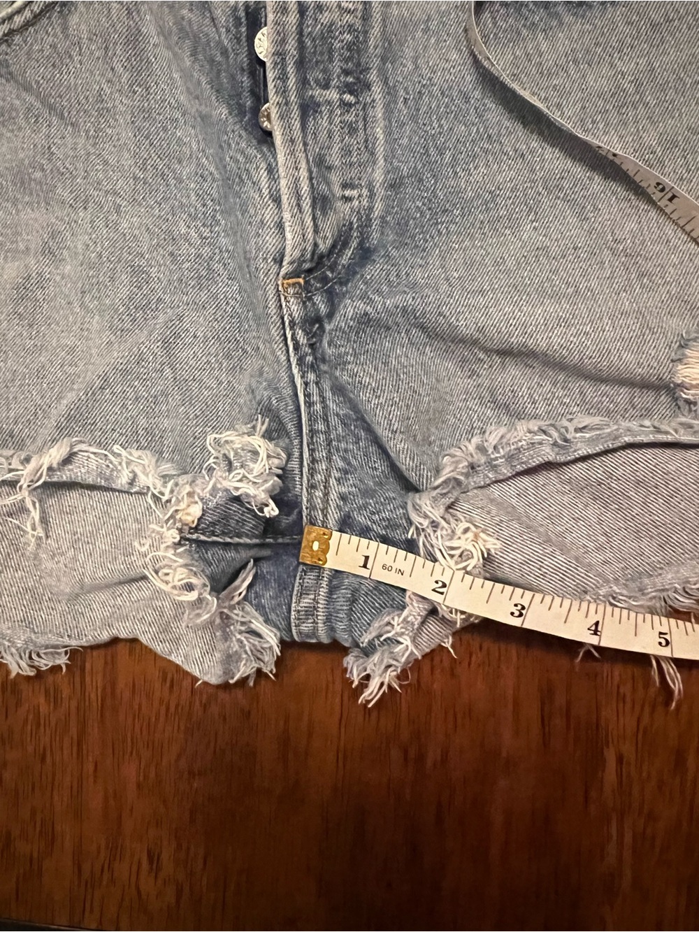 Agolde Parker Vintage Cut Off Short in Swap Meet Size 27 - Picture 11 of 14